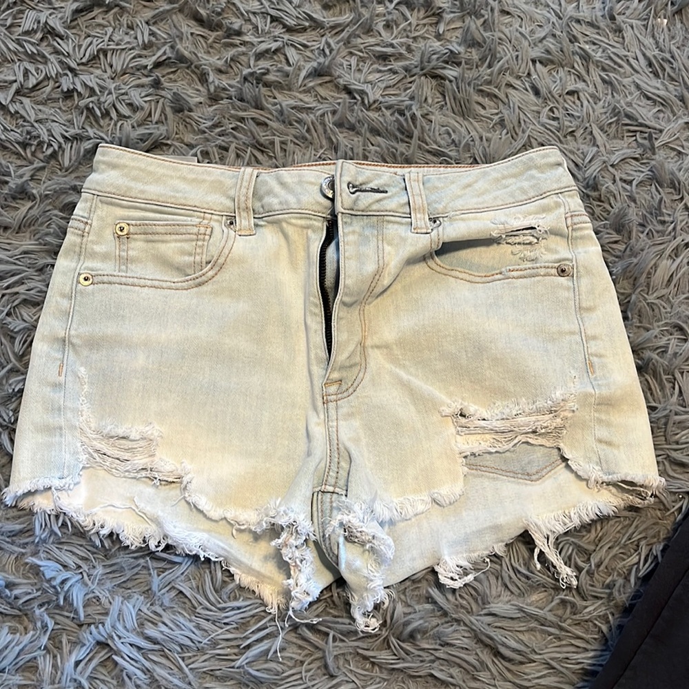 American eagle very light wash shorts